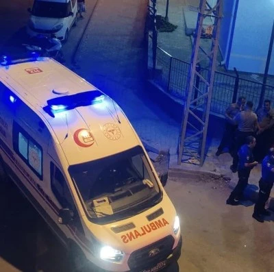 Kilis’te Sokak Ortasında Dehşet: Eski Eşini Sırtından Bıçakladı!