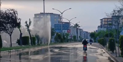 Kilis'te Su Borusu Patladı