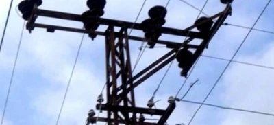 Kilis’te tabela değişimi faciası! 2 kişi elektrik akımına kapıldı