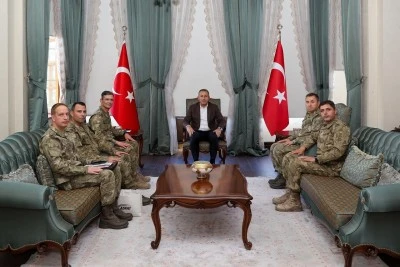 Kilis’te Üst Düzey Askeri Temas: Tuğgenerallerden Vali’ye Bilgilendirme