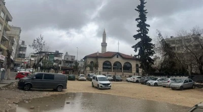 Kilis&rsquo;te Yağışlı Hava Bayramı Eve Taşıdı