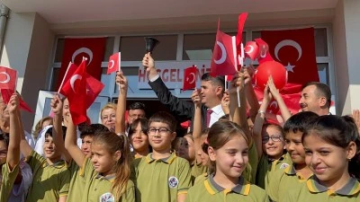 Kilis&rsquo;te Yeni Eğitim Yılının İlk Zili Hatice Mehmet D&ouml;ğme İlkokulu&rsquo;nda &Ccedil;aldı