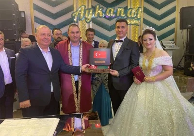 Kilis’te Yılın Düğünü: Özata ve Gündoğmuş Aileleri Görkemli Törenle Birleşti