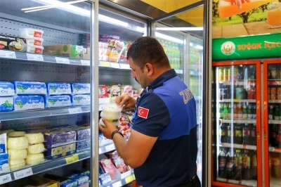 Kilis'te Zabıta market denetimlerini sürdürüyor