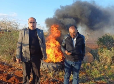 Kilis’te zirai dondan korunmak için fıstık bahçelerinde lastik yakıldı