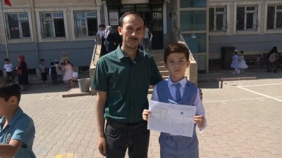 Kilis'teki Suriyeliler karnelerin alınmasıyla dönüş hazırlıklarına başladı