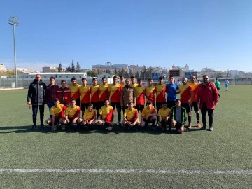 KİLİS ÜLKÜ OCAKLARI BAŞKANI SEVENGÜL;  &quot;GENÇLERİMİZİ UYUŞTURUCU İLLETİNDEN KURTARMAK İÇİN SPORA YÖNELTELİM&quot;