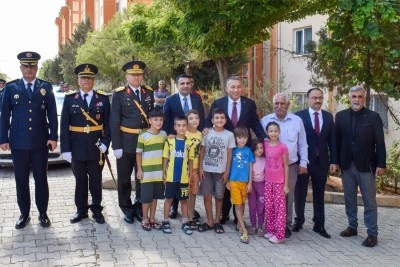 Kilis Valisi Şahin’den şehit ailesine ziyaret