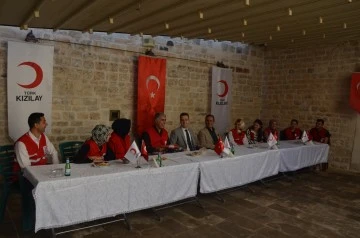 Kızılay'a kuruluş yıldönümü ziyaretleri
