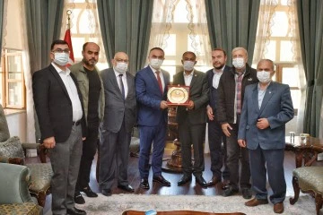 KİZO'DAN PLAKET