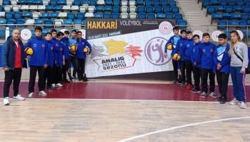 KÜÇÜK VOLEYBOLCULARIN 5 TOPLA GELEN ŞAMPİYONLUĞU