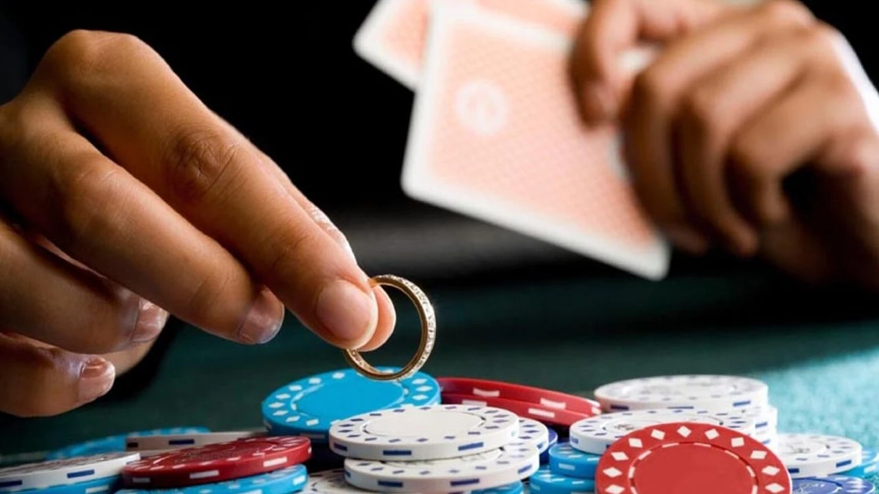 Kumar ve bahis bağımlılığının kimyasal bağımlılıktan farkı yok