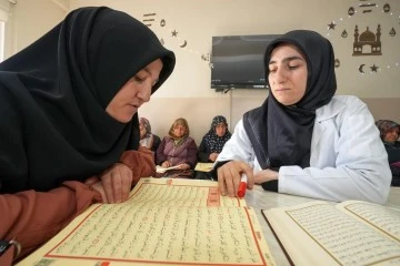 Kur’an-ı Kerim Kursu yoğun ilgi görüyor