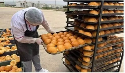 Liseli öğrenciler, yatılı okullar için günlük 16 bin ekmek üretiyor
