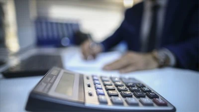 Memur ve memur emeklisine 2026 yılı için yüzde 10+6 zam teklifi