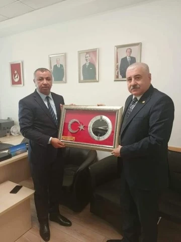 MHP İL BAŞKANI DEMİR:  &quot; ÖNCÜPINAR SINIR KAPISININ YAYALARA AÇILMASI İÇİN ÇALIŞIYORUZ”