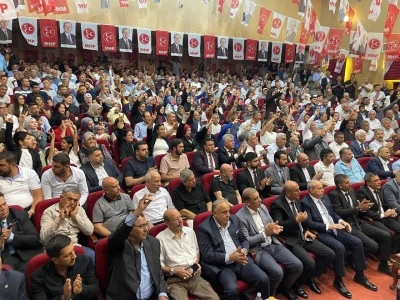  MHP Kilis&rsquo;te Tek Y&uuml;rek! Kongrede &ldquo;Kardeşlik ve Gelecek&rdquo; Mesajı