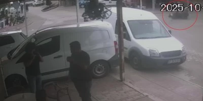 Motosikletler Çarpıştı, 3 Genç Ölümden Döndü