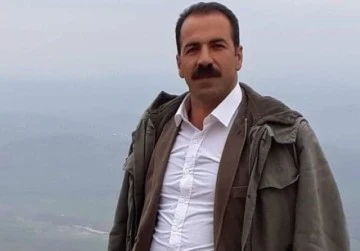 Muhtar ahırda ölü bulundu