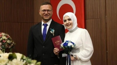 Nikah salonlarında &quot;25.05.2025&quot; yoğunluğu yaşandı