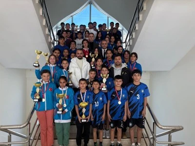 &Ouml;ğrenciler Kilis&rsquo;i Salladı: İl Birincilikleri ve Dereceler Musabeyli&rsquo;nin