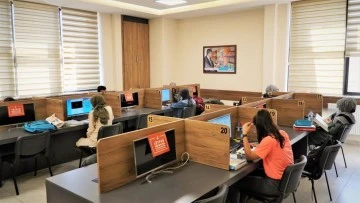 ÖĞRENCİLERDEN GENÇLİK KÜTÜPHANELERİNE YOĞUN İLGİ