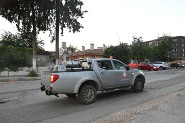 Oğuzeli sinek ve haşerelere karşı çalışmaları yoğunlaştı