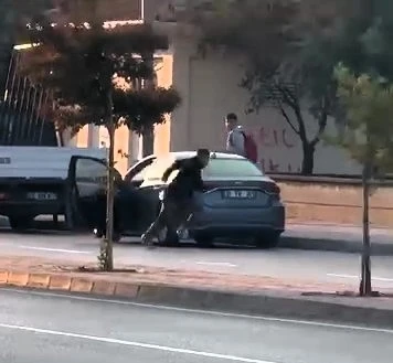 Okul müdürüne çocuklarının önünde silahlı saldırı