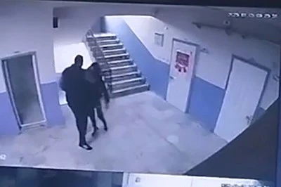 Okul müdürünün otizmli öğrenciyi itti o anlar kameraya yansıdı