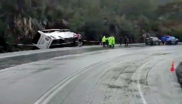 Otobüs kazasında 21 yaralı