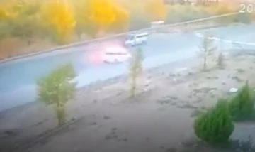 OTOMOBİL İLE KAFA KAFAYA ÇARPIŞAN MOTOSİKLET SÜRÜCÜSÜ HAYATINI KAYBETTİ