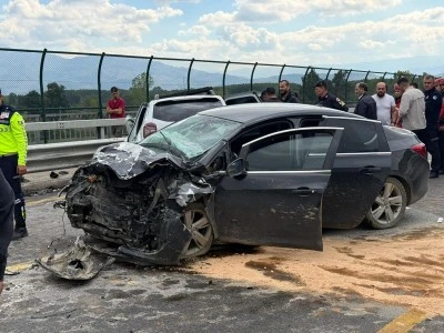 Otoyol köprüsünde feci çarpışma: 2 jandarma şehit