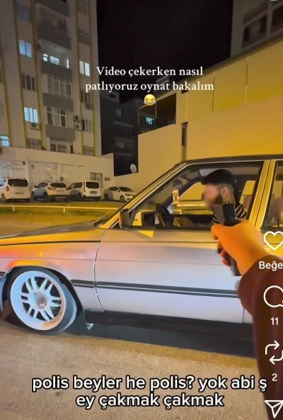 Oyuncak Silahla “Şaka” Çekmek İstediler, Gerçek Polisle Karşılaştılar