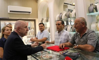 Özdağ, Kilis'te esnaf gezisi yaptı