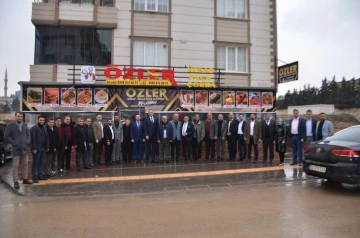 ÖZLER KEBAP, LEZZET DAĞITIYOR
