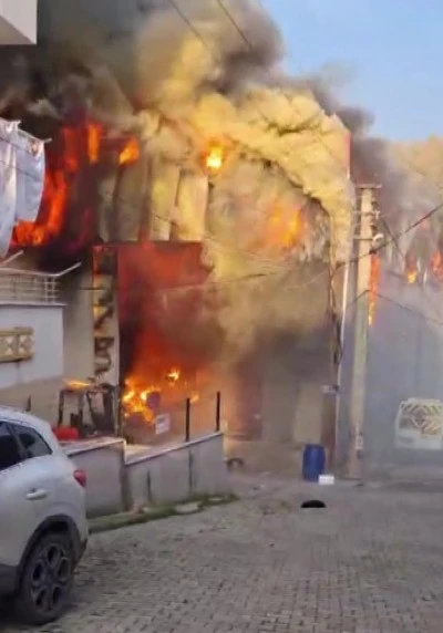 Parfüm fabrikasında korkunç yangın: 6 ölü, 1 yaralı