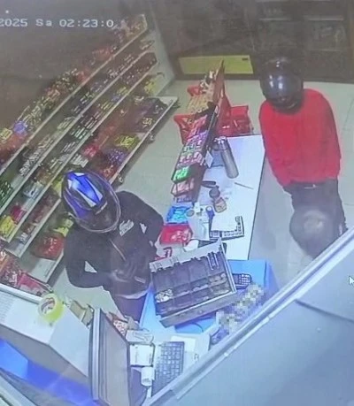 Petrol istasyonunda silahlı soygun: O anlar kamerada