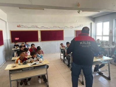 Polatbey K&ouml;y&uuml;nde &Ouml;ğrencilere Moral Ziyareti