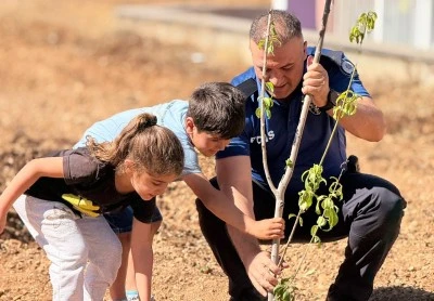 Polateli’nde Çocuklar ve Polisler Geleceğe Nefes Oldu