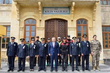 Polis Haftası sebebiyle Vali Şahin’e ziyaret