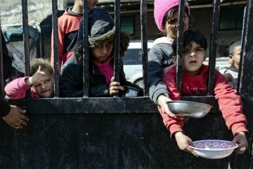 &quot;15 çocuk açlık ve susuzluktan öldü&quot;