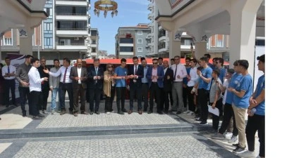 &quot;Vakti Kuşanmak&quot; etkinliğiyle öğrencilere namaz bilinci kazandırılıyor