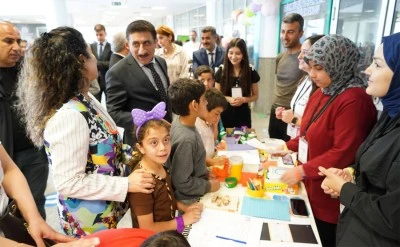 Rektör Akman, &quot;Özel Eğitim Farkındalık Şenliği&quot;ne katıldı