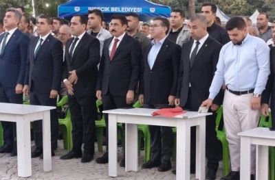 Rektör Akman, Birecik Fıstık ve Patlıcan Festivaline katıldı