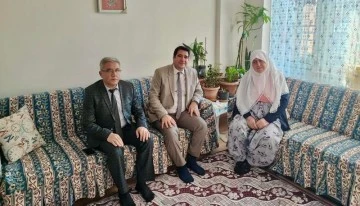 Sağlık Müdürü Şehit annesini ziyaret etti