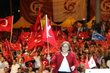 ŞAHİN: ŞANLI TARİHİNE SAHİP ÇIKAN MİLLETİMİZ YENİ BİR DESTANI 15 TEMMUZ’DA YAZDI