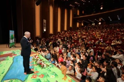 Şahinbey Belediyesi çocuklar için şenlik düzenlendi