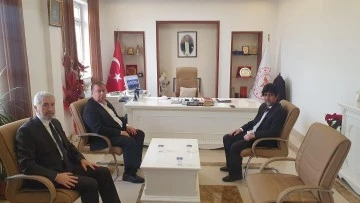 SERVET RAMAZAN SAĞLIK MÜDÜRÜNE BAŞSAĞLIĞI ZİYARETİNDE BULUNDU
