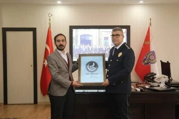 Sevengül'den, Kurt'a ziyaret