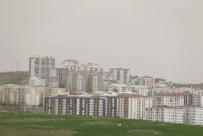 Siirt'te toz taşınımı etkili oldu